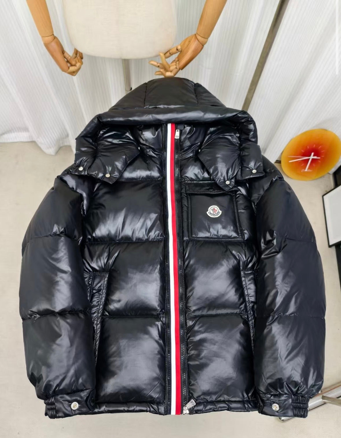 Doudoune courte à capuche Montbeliard